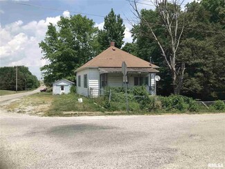 101 Ebony St, Auburn, IL 62615