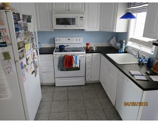 700 Shore Dr Unit 406, Fall River, MA 02721