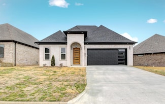 827 Wildcreek Cir, Little Rock, AR 72223