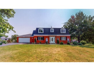 63 Liberty Ave, Saint Charles, MN 55972