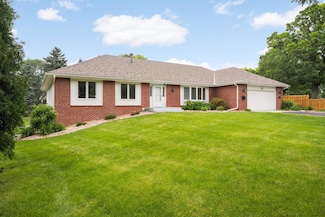 4524 Laguna Dr, Edina, MN 55435