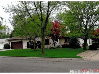 726 726 S Davis Ave, Litchfield, MN 55355