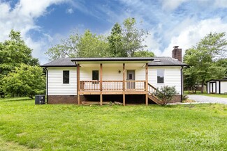 5530 Wrenn Dr, Denver, NC 28037