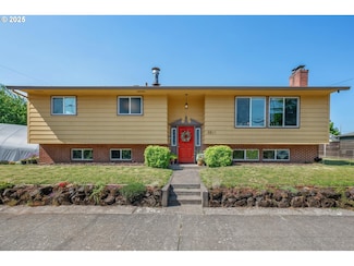 3511 NE Holman St, Portland, OR 97211