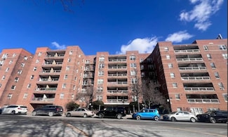60-11 Broadway Unit 6, Woodside, NY 11377