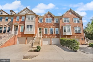 6102 Manchester Park Cir, Alexandria, VA 22310