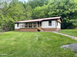763 Sloantown Rd, Duffield, VA 24244