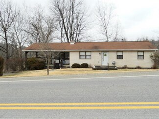 407 Scenic Dr, Daisytown, PA 15427