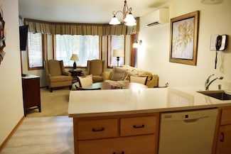 4920 N Landmark Cir Unit 2234, Egg Harbor, WI 54209
