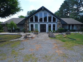 4025 Chapel Ln, Pine Bluff, AR 71603