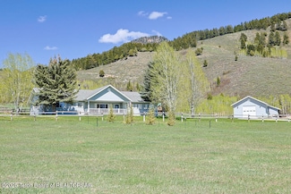 51 Buckaroo Cir, Etna, WY 83118