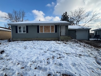 409 N Iowa Ave, Villa Park, IL 60181