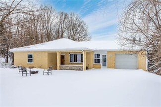 563 Paris Colliers Rd, Burgettstown, PA 15021