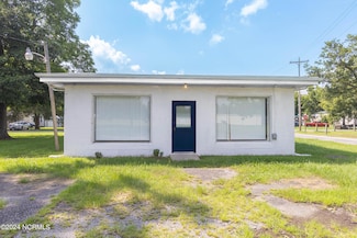 1111 N Oakum St, Edenton, NC 27932