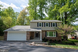 47 Oak Hill Cir, Malvern, PA 19355