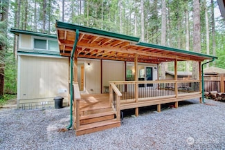 1 Goldrush Rd, Deming, WA 98244