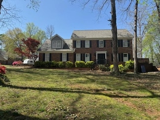 1153 Staples Dr SW, Lilburn, GA 30047