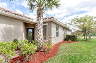 14752 Cranberry Ct, Naples, FL 34114