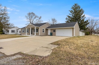 8810 Brookline Ave, Plymouth, MI 48170