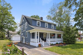 31 Lexington Pkwy, Pittsfield, MA 01201