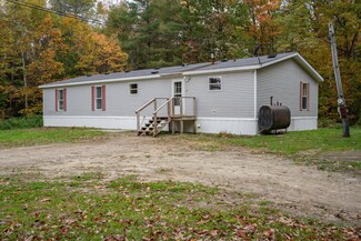 16 Roberta Ln, Freeport, ME 04032