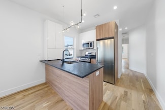 114 Center St Unit 2A, Garwood, NJ 07027