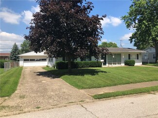 346 Melrose Dr, Whiteland, IN 46184