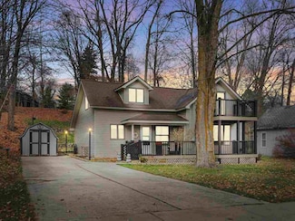 220 W Michigan Ave, Boyne City, MI 49712