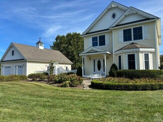 214 Knitt Rd, Hudson, NY 12534