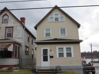 1040 8th Ave, Brackenridge, PA 15014