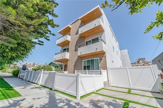 614 N Rampart Blvd, Los Angeles, CA 90026