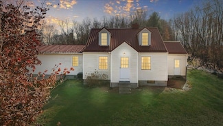 290 Crickett Ln, Pearisburg, VA 24134