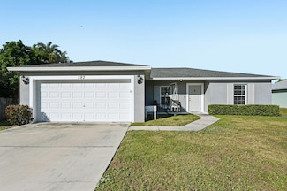 593 NW Avon Ave, Port Saint Lucie, FL 34983