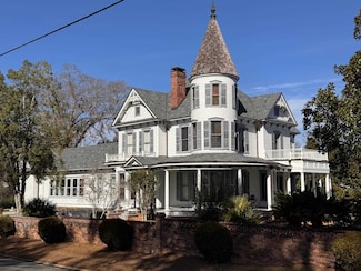404 N Adams St, Quincy, FL 32351
