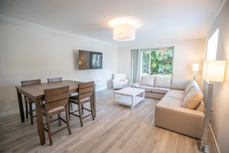 11765 St Andrews Place Unit 106, Wellington, FL 33414