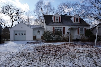 24 Ninigret St, Warwick, RI 02889