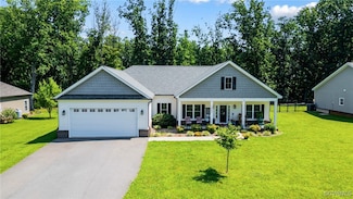 1240 Gladden Cir, Forest, VA 24551