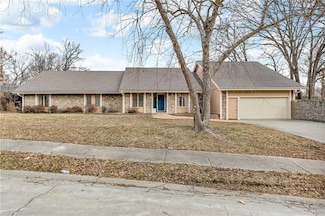 6753 N Park Ave, Kansas City, MO 64118