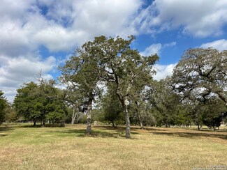 9300 Old Colony Line Rd, Dale, TX 78616