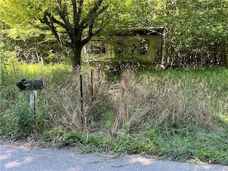 10692 N Haleysburg Rd, Vallonia, IN 47281