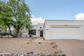 1216 E Rowlands Ln, Phoenix, AZ 85022