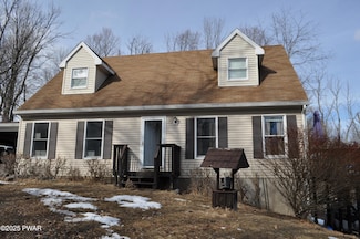 13 Millers Farm Ln, Honesdale, PA 18431