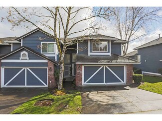 2056 Sunray Cir, West Linn, OR 97068