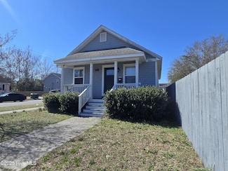 924 S 11th St, Wilmington, NC 28401