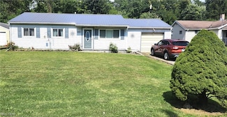 4540 Mahoning Dr, Newton Falls, OH 44444