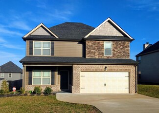 1012 Silo Dr, Clarksville, TN 37042