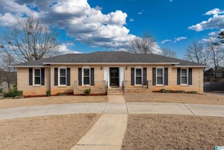 617 Belle Terre Cir, Vestavia, AL 35226