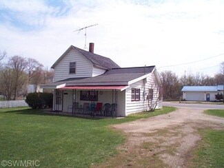 21545 Northland Dr, Paris, MI 49338