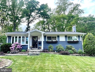4208 Sideburn Rd, Fairfax, VA 22030