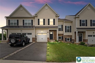 4435 Benjamin Ct, Emmaus, PA 18049